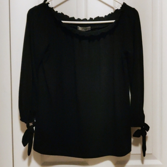 💖3/$25💖 89th & Madison Off-Shoulder Blouse - Picture 1 of 7